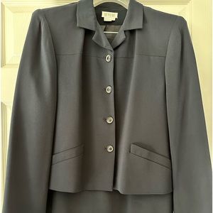 Women’s Suit